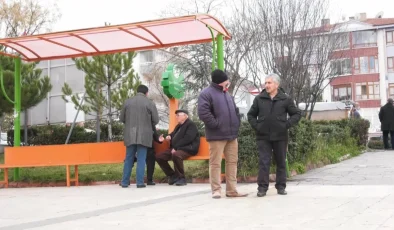 Ankara Mamak’ta Yaşayan 66 Yaşındaki Emekliden, Erdoğan’ın “2024’ü Emekliler Yılı Olarak İlan Ediyoruz” Sözlerine Tepki: “Öpülme Yılımız Bizim”