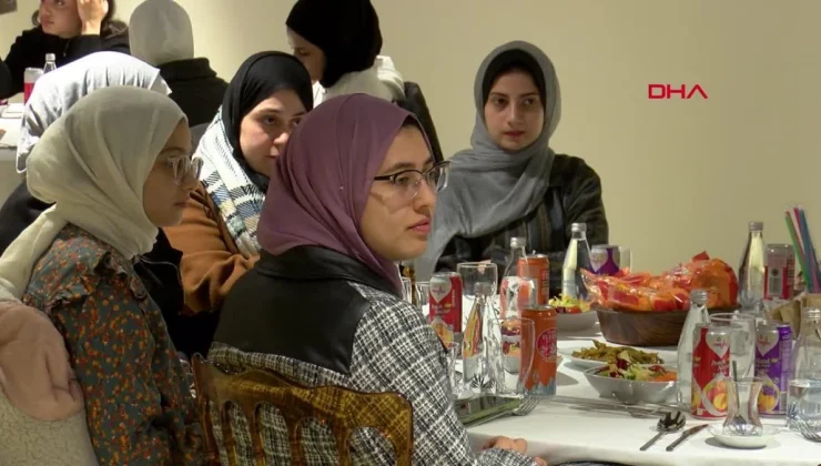 Filistin’den getirilen 102 üniversite öğrencisi İstanbul’da