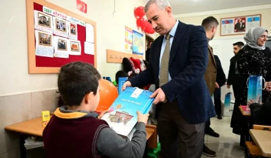 Yeşilyurt Belediye Başkanı Mehmet Çınar, Şahnahan Karşıyaka İlkokulunu Ziyaret Etti