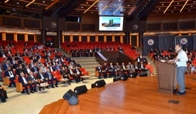 Erzurum Ticaret ve Sanayi Odası Meclis Üyeleri TOBB Bilgilendirme Seminerine Katıldı