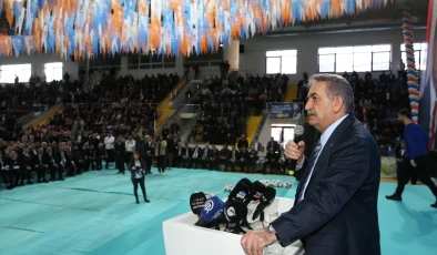 Gençlik ve Spor Bakanı Osman Aşkın Bak, 950 bin üniversiteli gence ev sahipliği yaptıklarını söyledi