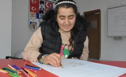 Zihinsel Engelli Öğrenci Zehra Atar, Resim Yeteneğiyle Dikkat Çekiyor