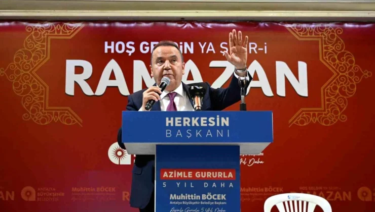 Başkan Muhittin Böcek, Aksulu vatandaşlarla iftarda buluştu