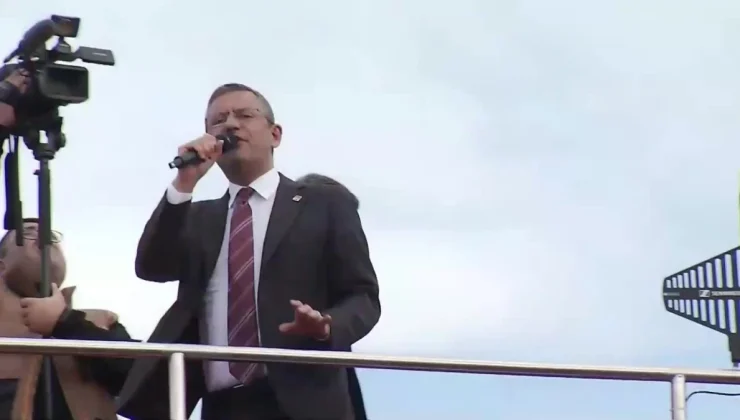 CHP Genel Başkanı Özgür Özel, Gaziantep’te Emeklilerin Durumunu Eleştirdi