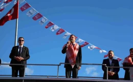 CHP Genel Başkanı Özgür Özel, Menderes Belediye Başkanı’nın mal varlığını açıklamasını istedi