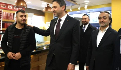 Enerji ve Tabii Kaynaklar Bakanı Alparslan Bayraktar İstanbul’da ziyaretler gerçekleştirdi