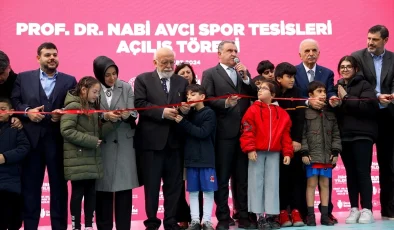 Gençlik ve Spor Bakanı Osman Aşkın Bak, Prof. Dr. Nabi Avcı Spor Tesisi’nin açılışını yaptı