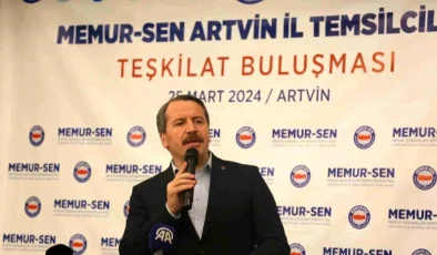 Memur-Sen Genel Başkanı Ali Yalçın: ‘Dünyanın her yerinde sendikalar iktidarları protesto ederler, Türkiye’de tam tersi. Gittik CHP’nin önünde protesto ettik’
