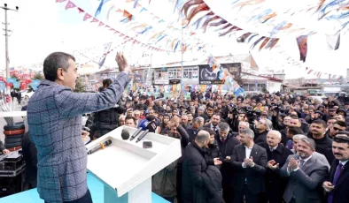 Mili Eğitim Bakanı Yusuf Tekin Erzurum’da Esnaf Ziyaretlerinde Bulundu