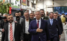 Ankara Büyükşehir Belediye Başkanı Mansur Yavaş, Yenimahalle’deki Toptancı Hali’ni ziyaret etti