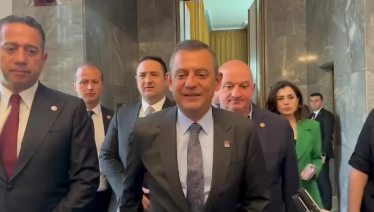 CHP Genel Başkanı Özgür Özel: Türkiye’de 16 milyon emekli var, birileri ıstakoz yiyor