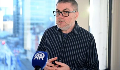 İrlandalı Gazeteci, AB Komisyonu Başkanı von der Leyen’i İsrail’in Gazze’deki Soykırımına Destek Vermekle Suçladı