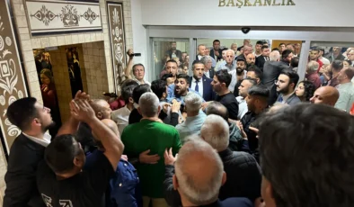 Zonguldak Belediyesi’nde devir teslim töreni sonrası arbede