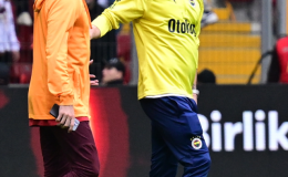 Başrolde yine aynı isim var! Galatasaray ve Fenerbahçe oyuncuları arasında kavga çıktı