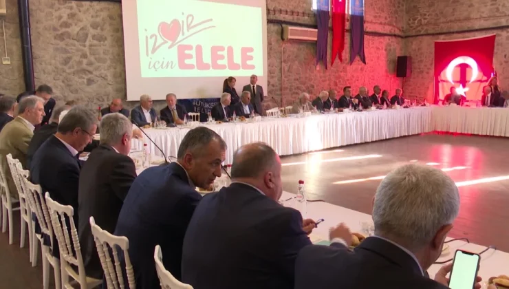 İzmir Büyükşehir Belediye Başkanı Cemil Tugay, İzmir Ekonomik Kalkınma Koordinasyon Kurulu Toplantısı’nda ‘kenti birlikte yönetme’ mesajı verdi