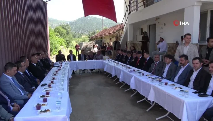 Burdur’da 15 Temmuz şehidi mezarı başında anıldı