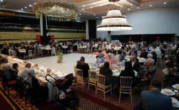 Bursa Valisi Mahmut Demirtaş, 15 Temmuz hain darbe girişiminin 8’inci yıl dönümünde gaziler ve şehit yakınlarıyla bir araya geldi