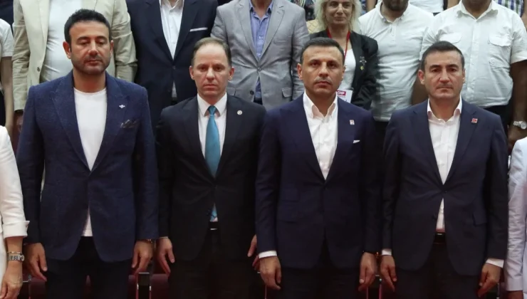 CHP Sempozyumunda Yoksulluk ve Yolsuzluk Tartışıldı