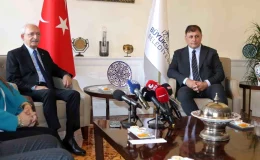 Kılıçdaroğlu, İzmir Büyükşehir Belediye Başkanı Tugay’ı ziyaret etti