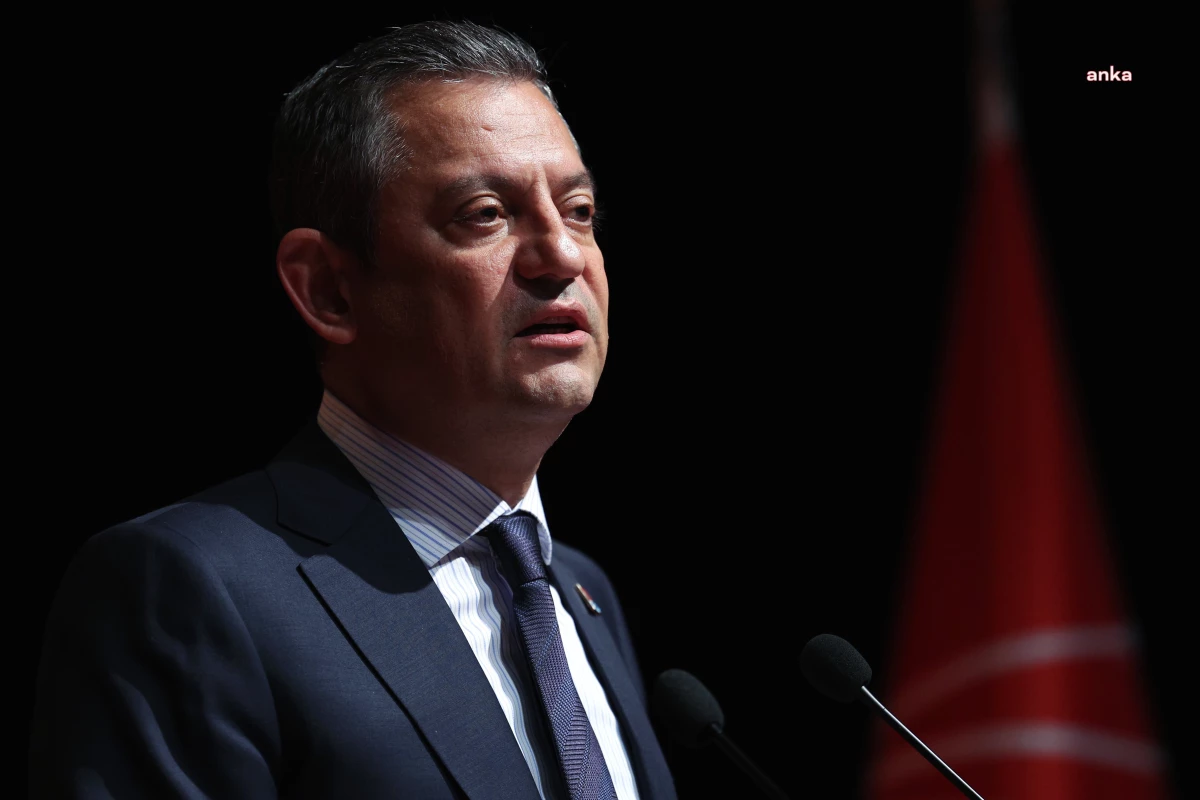CHP Genel Başkanı Özgür Özel: Belediyelerimiz yangınlarla mücadele için seferber oldu