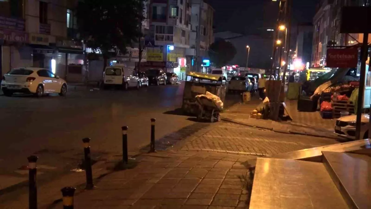 Esenyurt’ta Polis Memuru ve Vatandaş Bıçaklandı