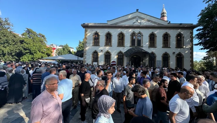 Sakarya, Kocaeli ve Karabük’te İsmail Heniyye için gıyabi cenaze namazı kılındı