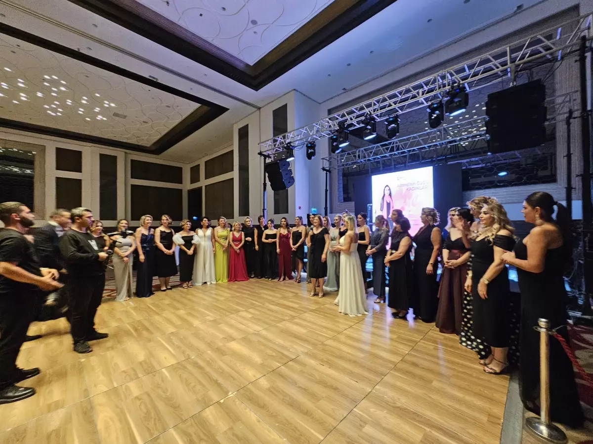 Adana’da 33 Kadın Belgeseli Galası Gerçekleşti